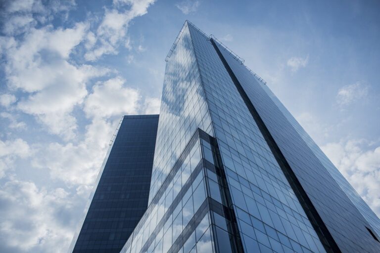 buildings, glass windows, reflection-984195.jpg